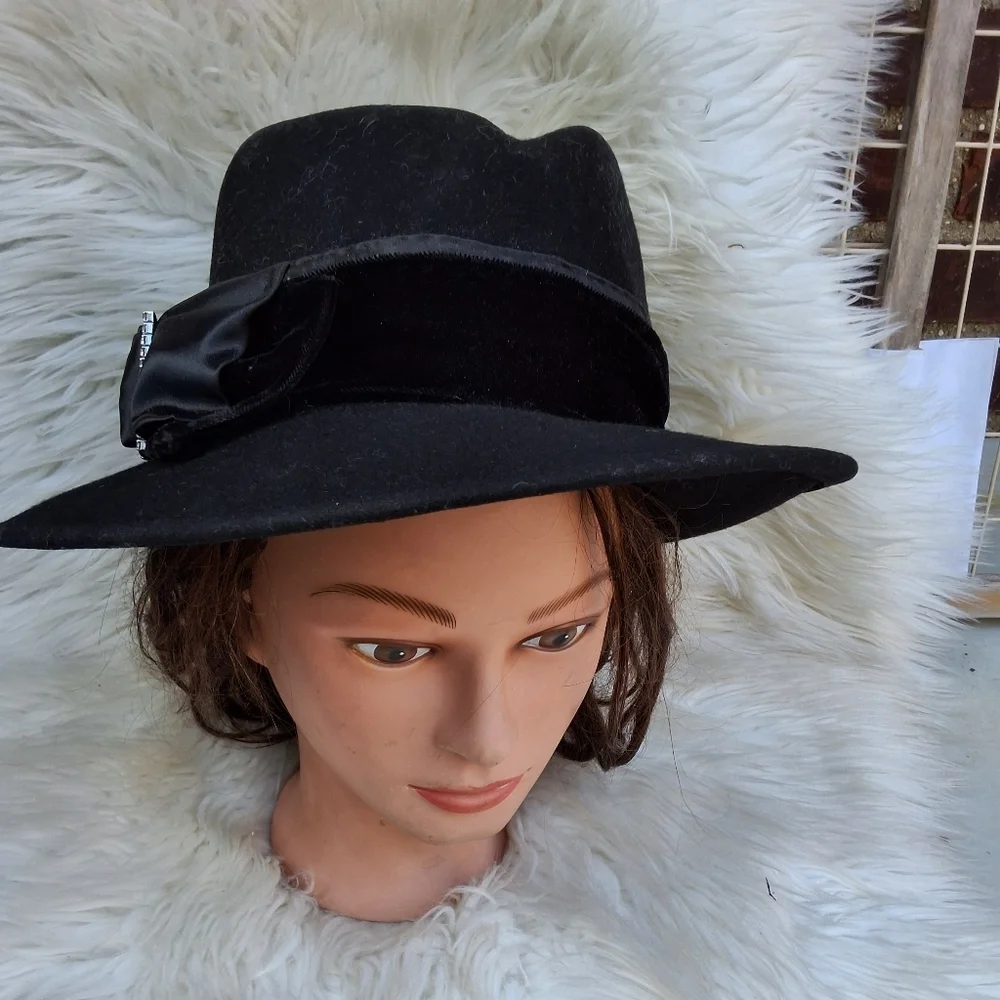 Vintage Rhinestone buckle Fair Weather wool hat - Picture 3 of 10